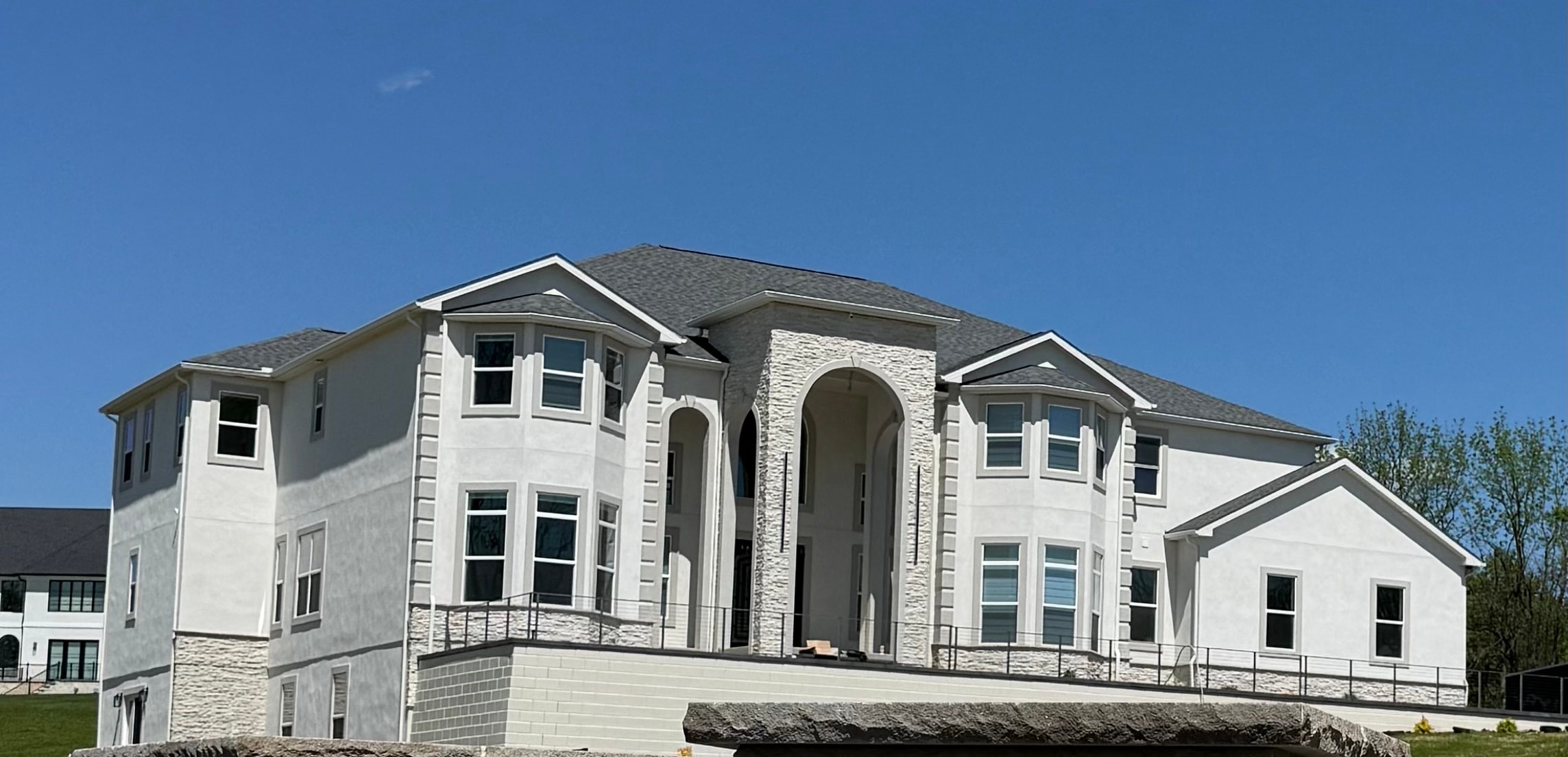 Stucco — photo 1